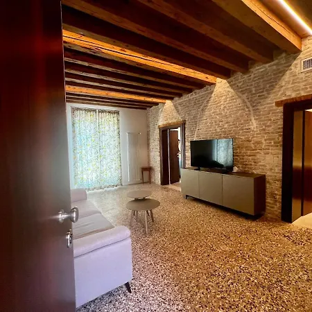 San Matteo Rialto Terrace Daire *