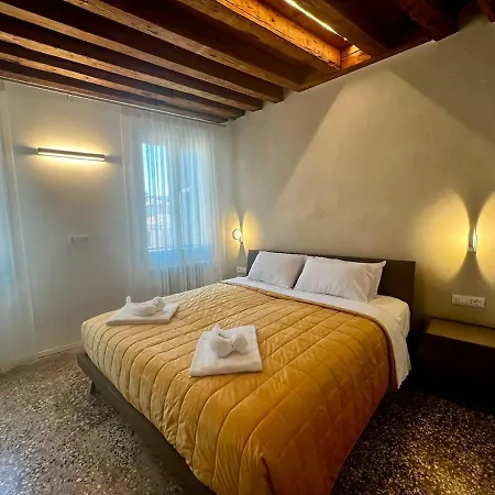 Daire San Matteo Rialto Terrace *