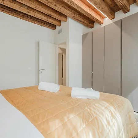 Daire San Matteo Rialto Terrace *
