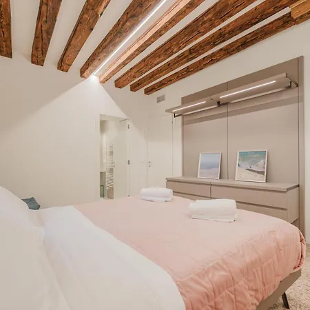 Apartment San Matteo Rialto Terrace Venice